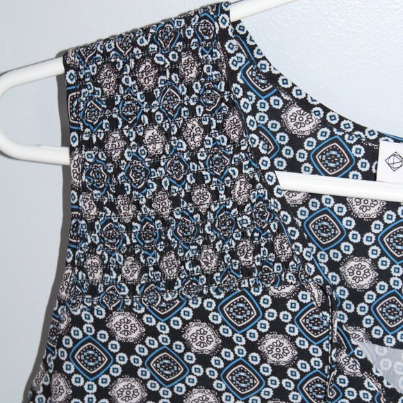 🍁5/$25🎃 Point Zero Size Small Blouse Tank New - Picture 2 of 3